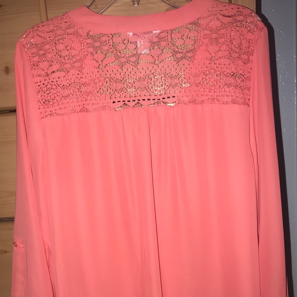 Blouse - Picture 2 of 2